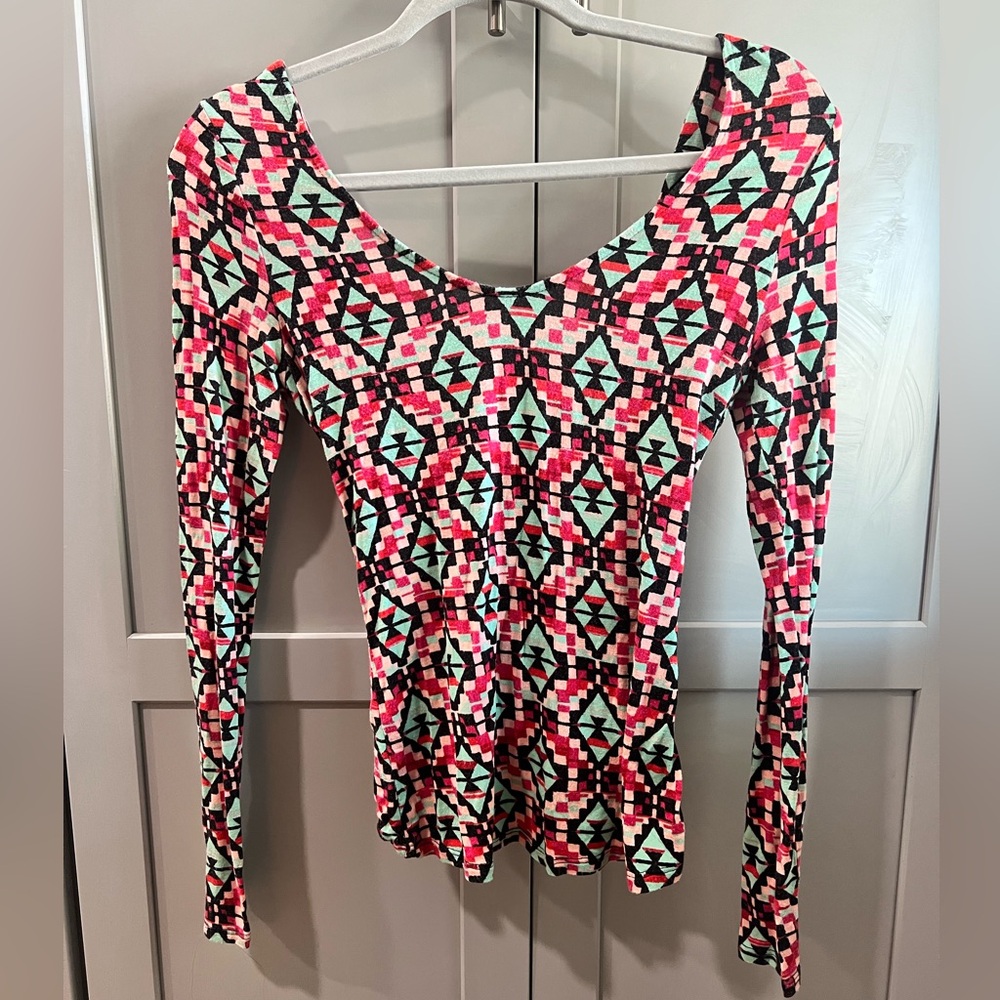 Kirra Multicolor Geometric Long Sleeve Top